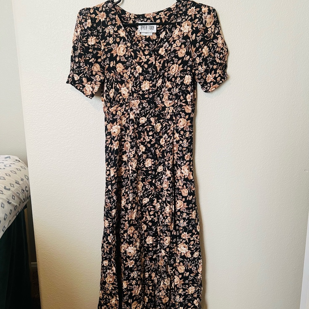 LAST PRICE DROP Beautiful vintage floral dress - Picture 2 of 5